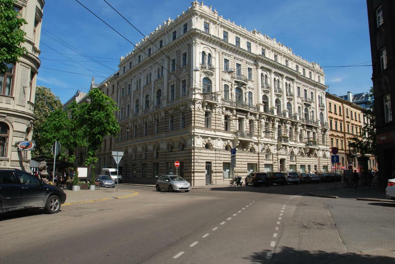 Apartments In Art Nouveau District Riga Exterior foto